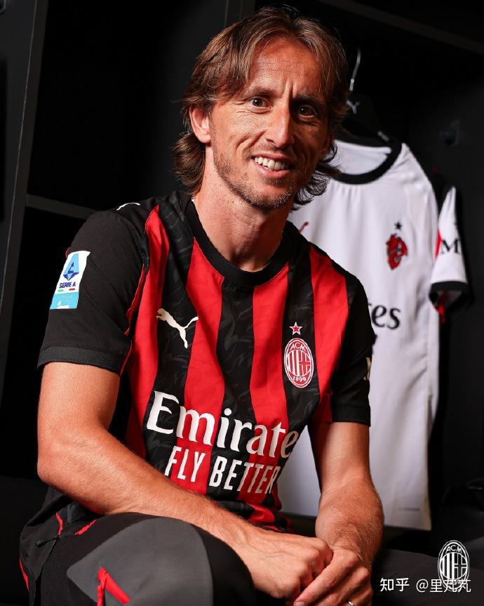 姆彭扎暗示魔力鸟可能选择纽卡斯尔，塔帅对球员的定位越来越清晰