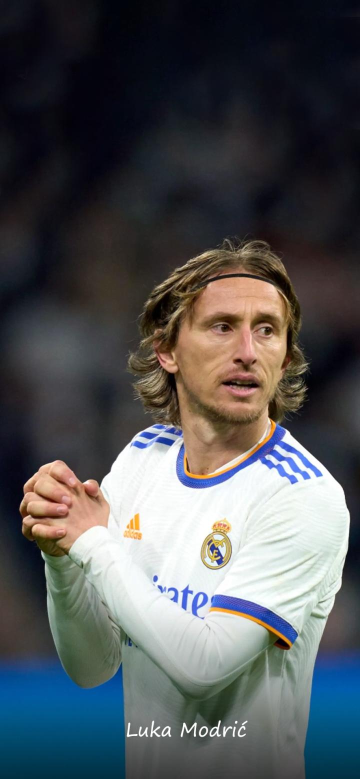 布斯克茨：职业生涯的终点越来越近，我想再多踢两场比赛