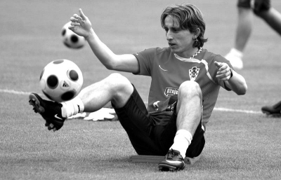 Shams：独行侠愿意聆听关于加福德+汤普森+拉塞尔的报价