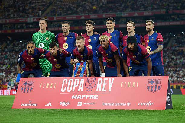 精彩，皇马女足前锋琳达-凯塞多打入一记马拉多纳式进球