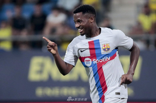 椰子：踢后卫让库普恢复信心；DV9受伤是戴维和奥蓬达的机会