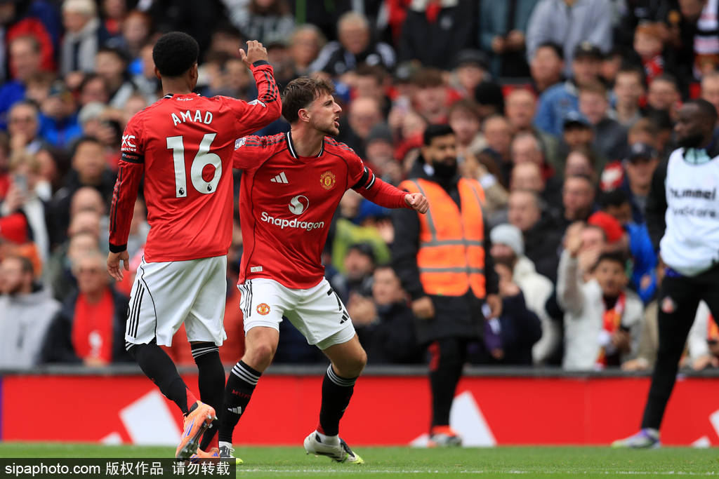 邮报评近5年曼联引援：姆伯莫居首、C罗第4，桑乔垫底